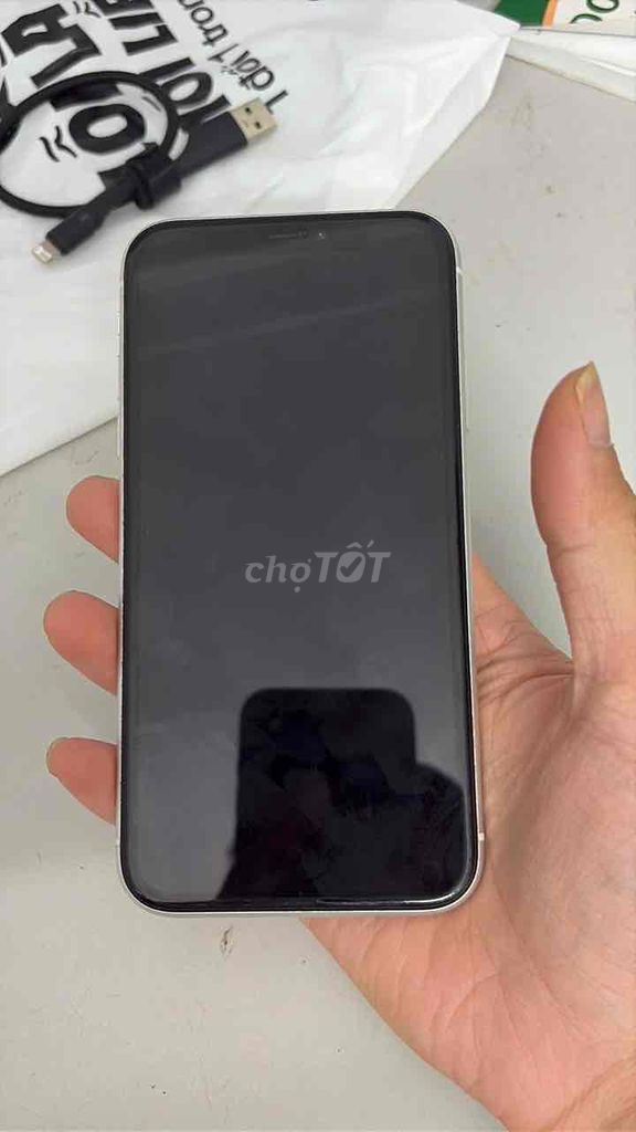 iPhone XR 128GB Trắng VN/A. Mua bán Điện thoại tại Huyện Quỳnh Lưu Nghệ An được đăng bởi Nguyễn Hoàng Huy hình 1