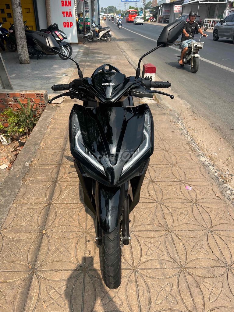 Vario 150 2020 đen mâm đồng như mới.