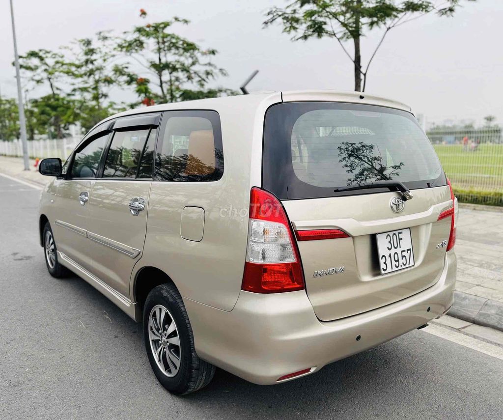 Toyota Innova 2015 E form mới,Nâu Vàng.. Mua bán Ô tô tại Quận Cầu Giấy Hà Nội được đăng bởi CHỢ ÔTÔ CẦU GIẤY hình 7