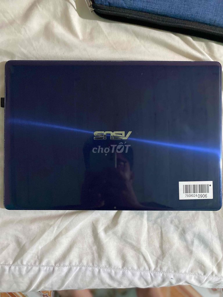 Asus i5-8th Gen 8GB/256GB Xanh đậm. Mua bán Laptop tại Quận Ngũ Hành Sơn Đà Nẵng được đăng bởi Nguyễn Văn Đức hình 1