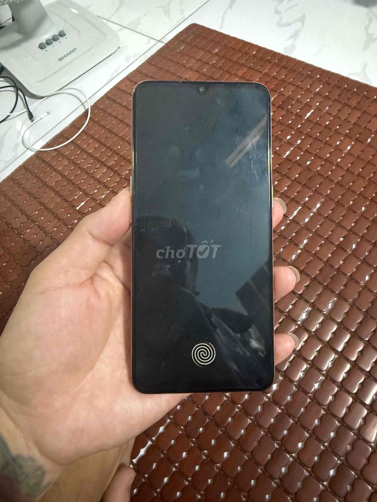 Oppo Điện thoại màu Cam. Mua bán Điện thoại tại Thị xã Bến Cát Bình Dương được đăng bởi hanh nguyen hình 1