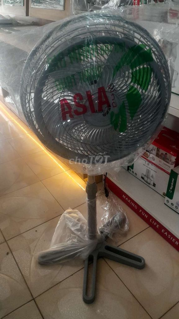 Quạt đứng Asia B16001 Xám Bền bỉ. Mua bán Quạt tại Quận Kiến An Hải Phòng được đăng bởi Nhâm Vũ Phương hình 1