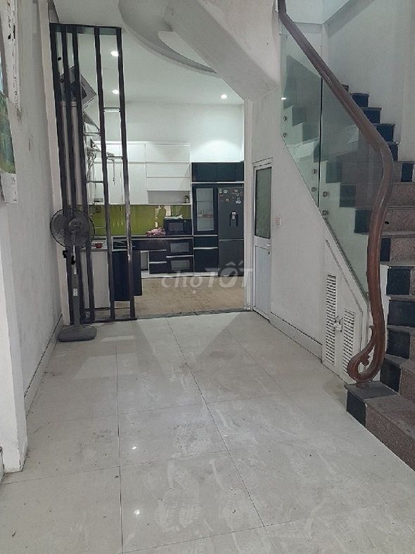 Дом в переулке 132 Каугьяи, 45 кв.м, 4 этажа, кондиционер, водонагреватель, кухня