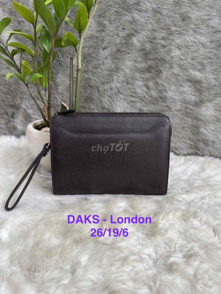 Ví cầm tay Daks chính hãng. Mua bán Túi xách tại Quận Ninh Kiều Cần Thơ được đăng bởi Duy 2hand   Da lô là  0 ba 2 sáu 054115 hình 1