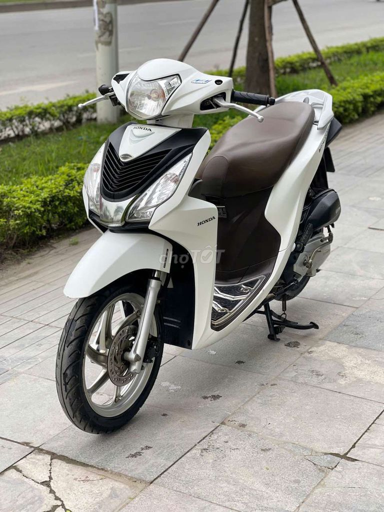 Honda Vision 2018 trắng chính chủ