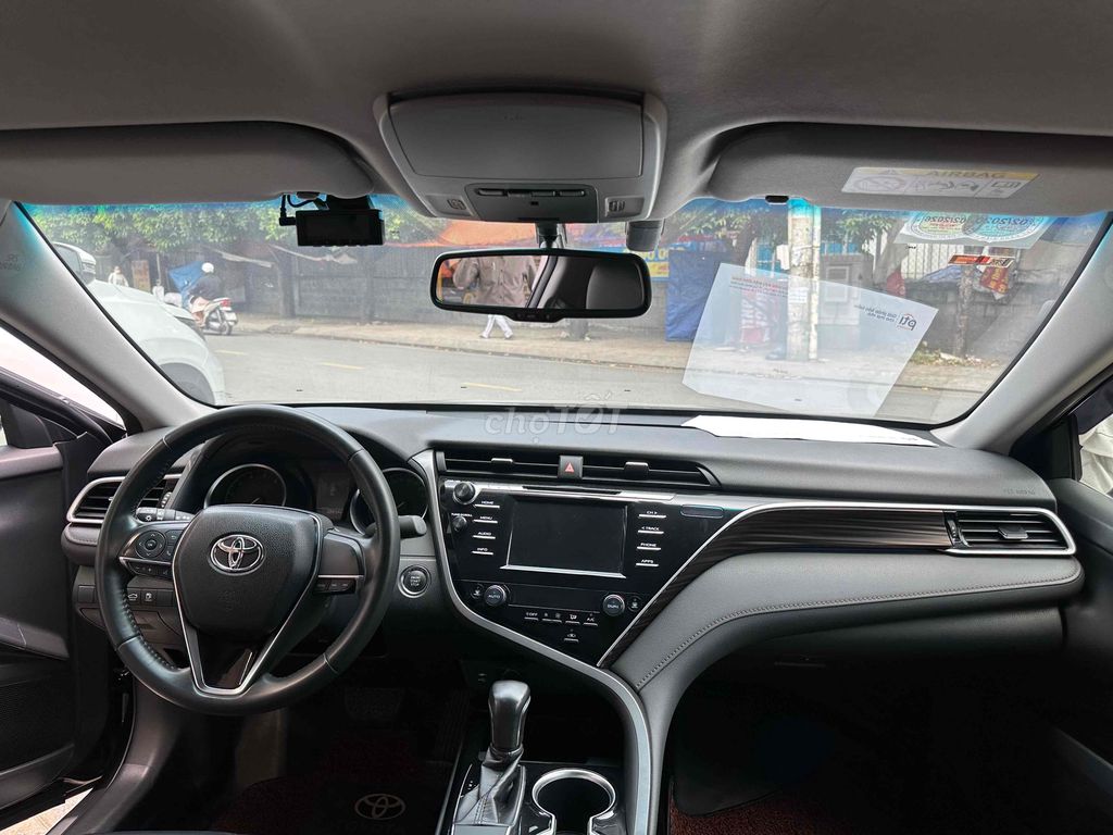 Toyota Camry 2019 2.0G Đen 29.000km. Mua bán Ô tô tại Quận Tân Phú Tp Hồ Chí Minh được đăng bởi TRƯƠNG THANH TUYỀN hình 3