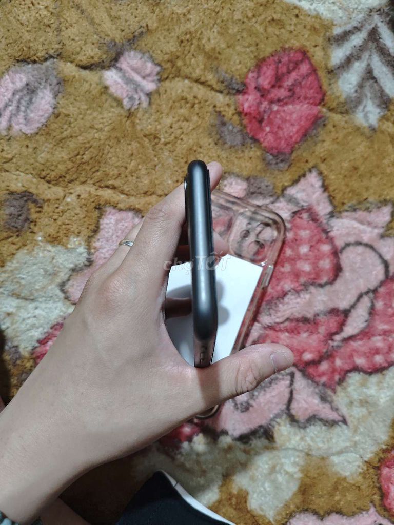 Apple iPhone 11 64GB Lock. Mua bán Điện thoại tại Huyện Thanh Trì Hà Nội được đăng bởi Phúc Nguyễn hình 1