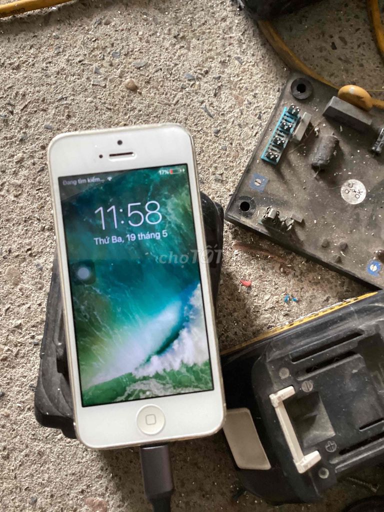iPhone 5 Trắng. Mua bán Điện thoại tại Huyện Thanh Oai Hà Nội được đăng bởi Yamahamoto hình 1