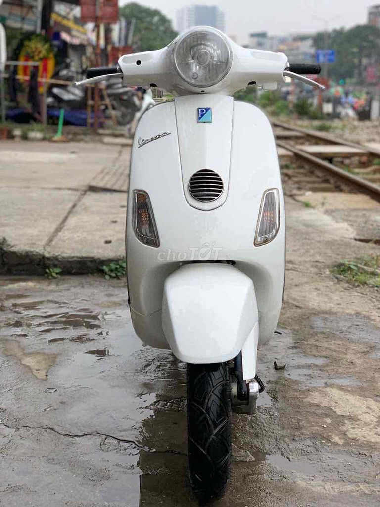 Piaggio Vespa S125 3V i.e. Trắng. Mua bán Xe máy tại Huyện Thanh Trì Hà Nội được đăng bởi xe máy chính hãng hình 6