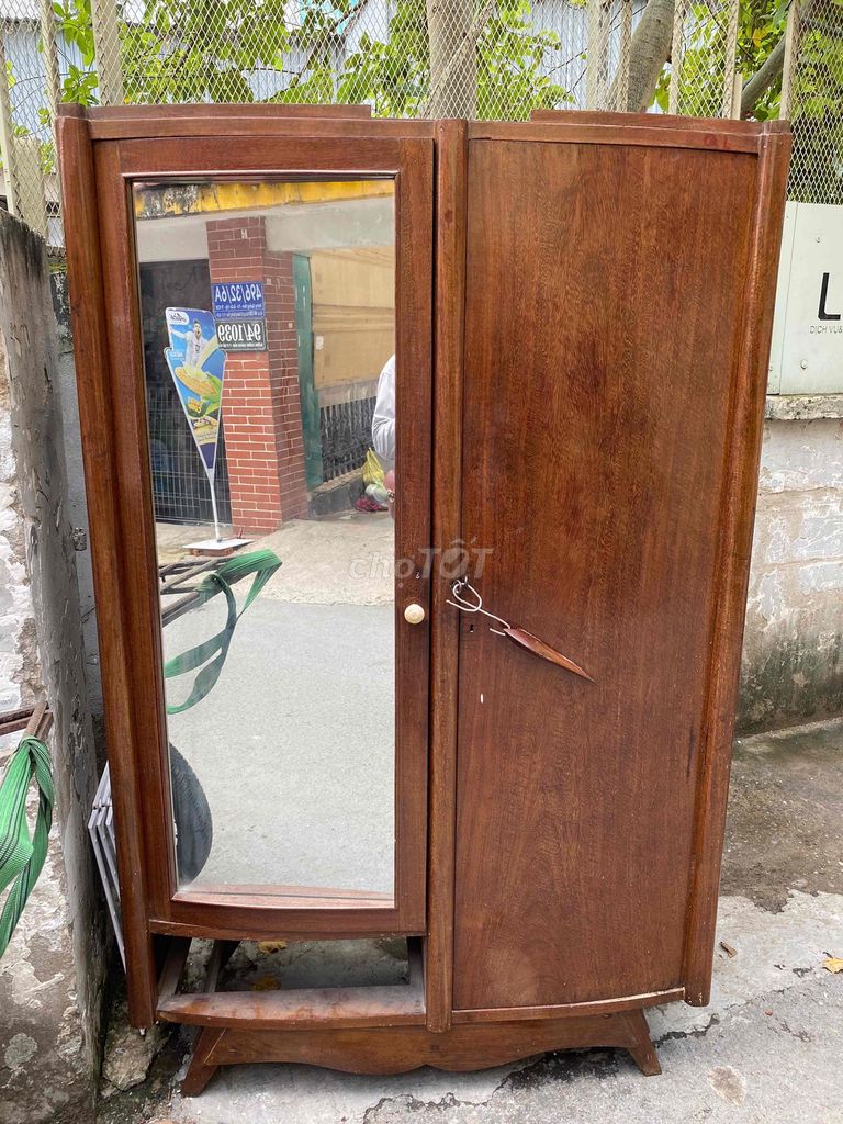 Tủ quần áo Gỗ Nâu 170x110x40cm 70-80 năm. Mua bán Tủ, kệ gia đình tại Quận Gò Vấp Tp Hồ Chí Minh được đăng bởi Nguyễn  Cường 98 hình 1