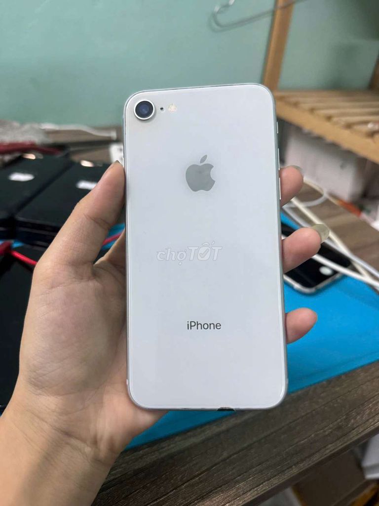 iPhone 8g, 64g, full cn. Mua bán Điện thoại tại Thành phố Thủ Dầu Một Bình Dương được đăng bởi Phước Mobile hình 1