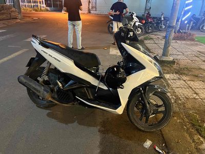 chính chủ cần bán xe. Mua bán Xe máy tại Huyện Nhơn Trạch Đồng Nai được đăng bởi  Hải Linh Đất Nhơn Trạch