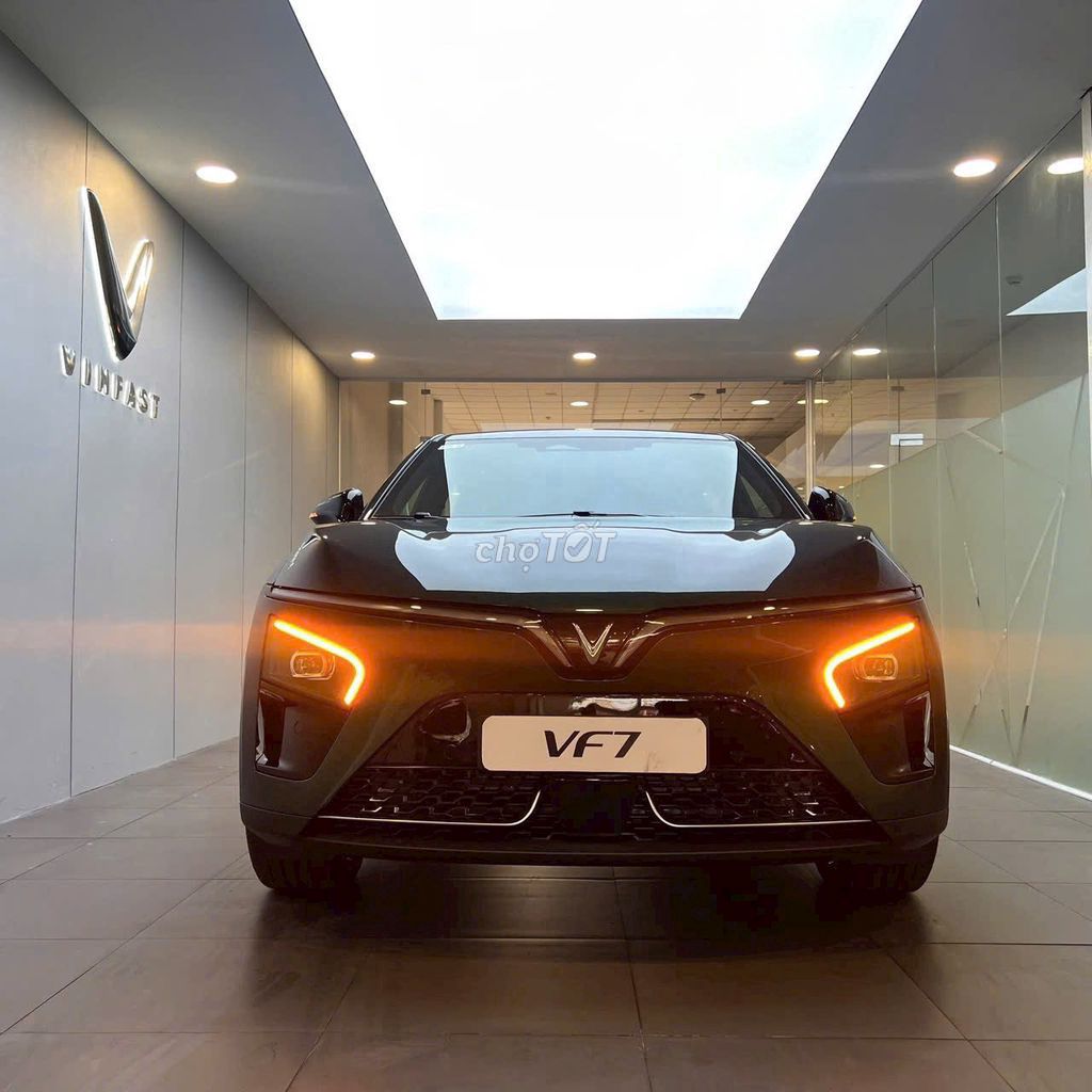 VF 7 TRẢ 140 TRIỆU - BAO HỒ SƠ - THU ĐỔI XE CŨ. Mua bán Ô tô tại undefined undefined được đăng bởi Vinfast  hình 1