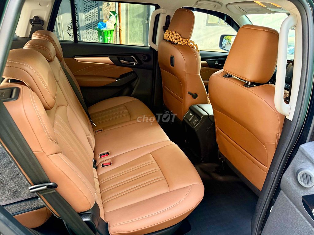 Isuzu Mu X 2022 - bản Pre 4x4 odo 9000km. Mua bán Ô tô tại Quận Gò Vấp Tp Hồ Chí Minh được đăng bởi Bình An Ôtô  hình 15