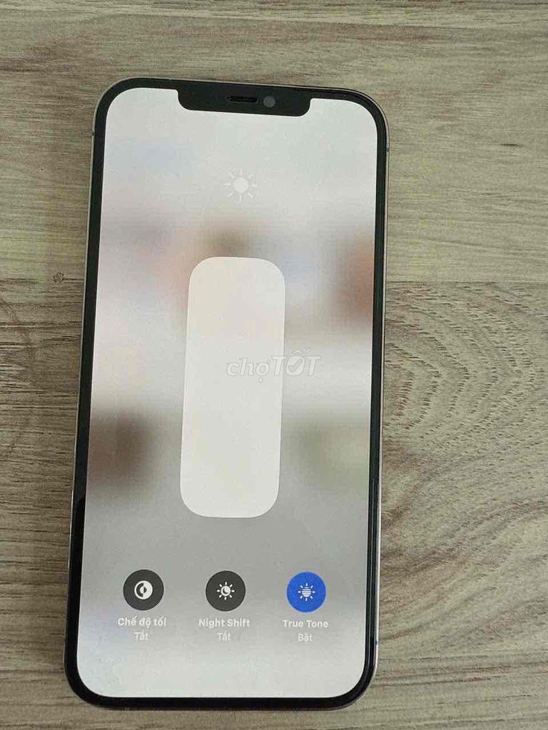 Cần bán nhanh iPhone 12promax 128G zinapp nữ dùng
