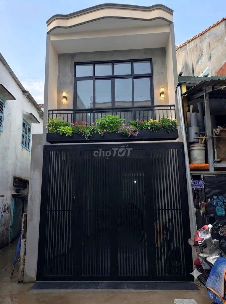 Nhà góc 2 Mặt tiền, 2 Tầng 2PN, 2WC không quy hoạch LG Bình Tiên Q6
