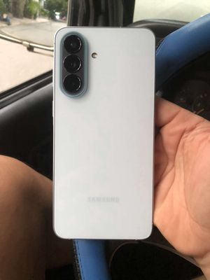 Samsung A57 Trắng Như mới
