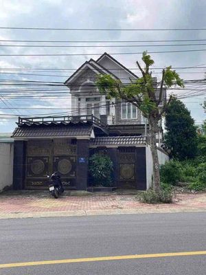 Cho Thuê Nhà Mái Thái Đường Đồng Cây Viết Phú Mỹ Thủ Dầu Bình Dương. Cho thuê văn phòng, mặt bằng kinh doanh tại Thành phố Thủ Dầu Một Bình Dương được đăng bởi Trần Văn Nam