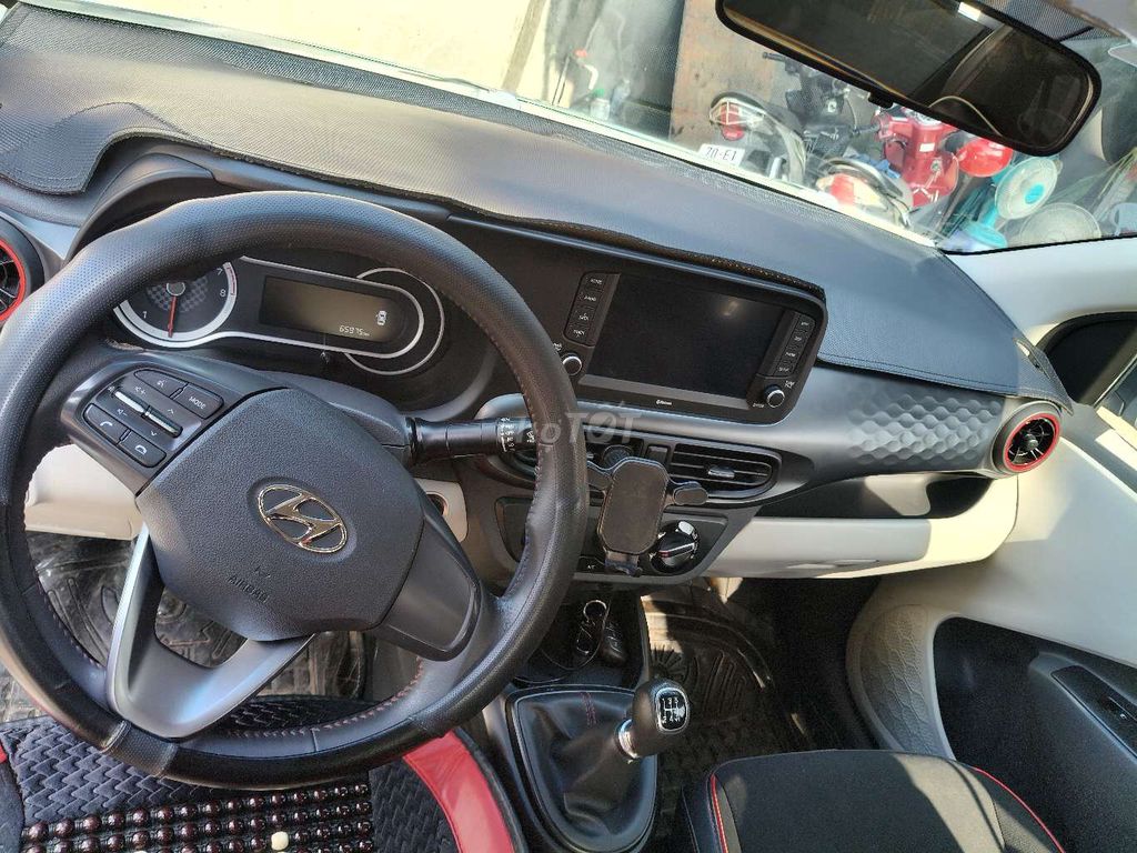 Hyundai Grand i10 Sedan 2021 1.2MT Bạc. Mua bán Ô tô tại Thành phố Thuận An Bình Dương được đăng bởi Ali Dương Phạm hình 7