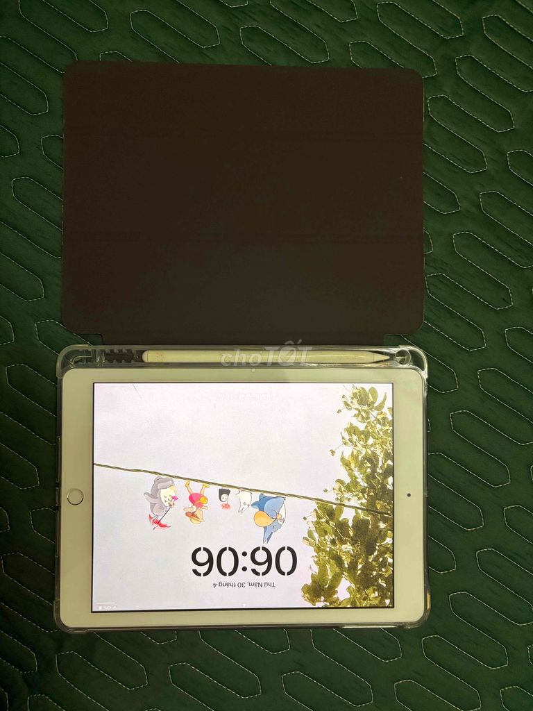 Apple iPad Gen 6 32GB 4G Bạc. Mua bán Máy tính bảng tại Quận Nam Từ Liêm Hà Nội được đăng bởi Nguyên hình 1