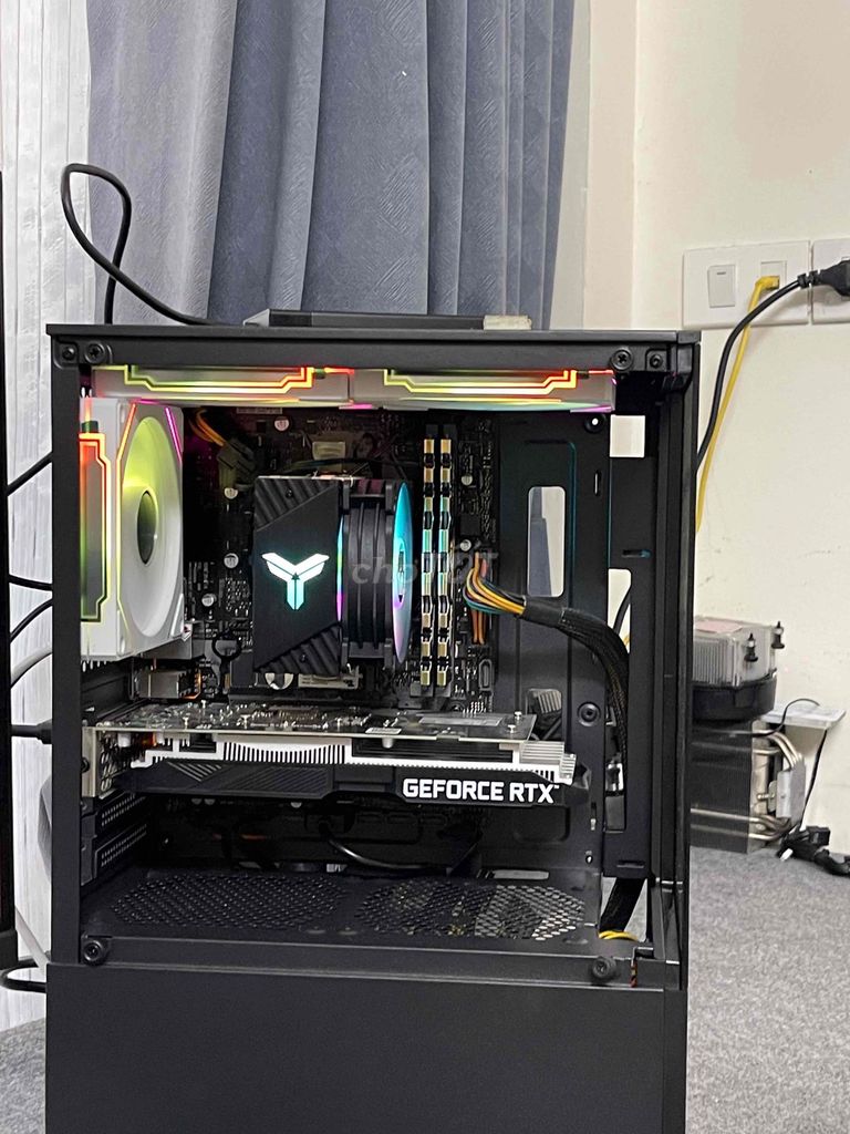 Thanh ly case i5-8500 32GB/512GB RTX 3050 Đen. Mua bán Máy tính để bàn tại Quận Hoàng Mai Hà Nội được đăng bởi Btechgaming hình 1