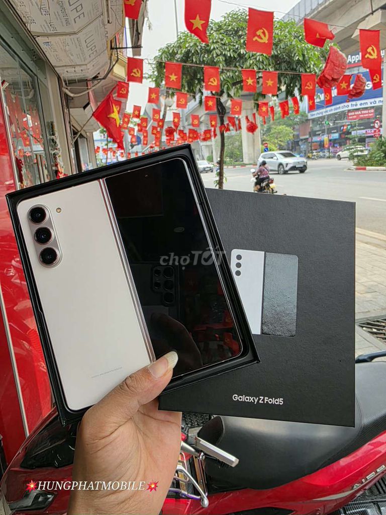 Z FOLD5-5G BẢN RAM 12/256 2 SIM FULBOX ZIN ĐẸP 99%. Mua bán Điện thoại tại Quận Đống Đa Hà Nội được đăng bởi HƯNG PHÁT Mobile hình 1