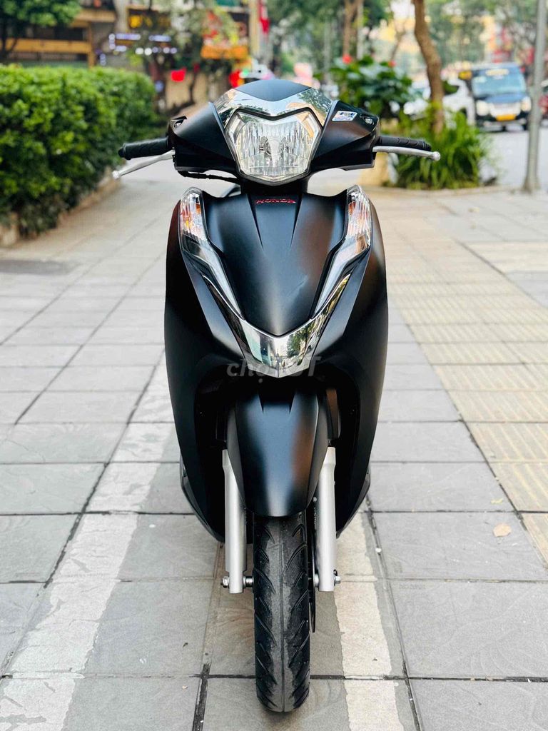 Lead 125fi đen nhám cuối 2018 đen nhám zin 100%. Mua bán Xe máy tại Quận Cầu Giấy Hà Nội được đăng bởi nguyễn bích thuỷ hình 14