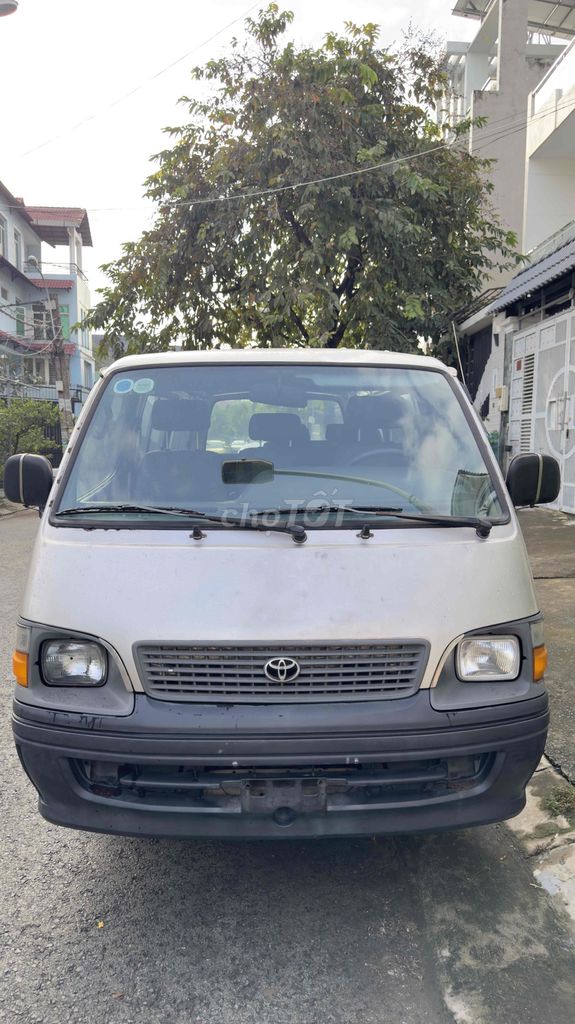 Toyota Hiace 2004 16 chỗ hết đời. Mua bán Ô tô tại Quận Bình Thạnh Tp Hồ Chí Minh được đăng bởi Trọng hình 2