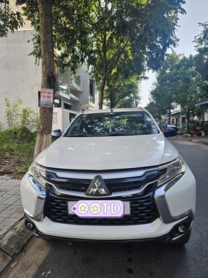 Mitsubishi Pajero Sport 2019 Nhập khẩu