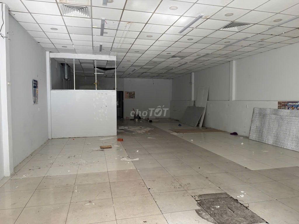 Rent · 1 bd · 160 м² · Quận 6, ул. Đường An Dương Vương