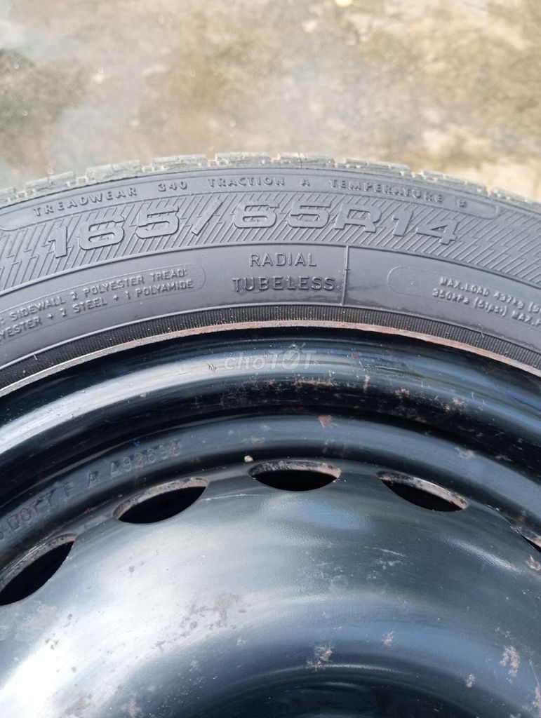 Bốn năm lớp 165 65 16. Mua bán Phụ tùng xe tại Thị xã Gò Công Tiền Giang được đăng bởi Đinh Hoàng Vân hình 3