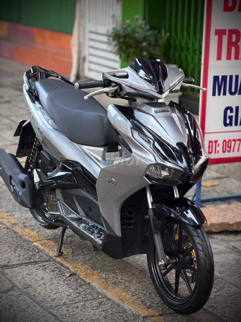 Honda Airblade 125 2022 Full Option Basic