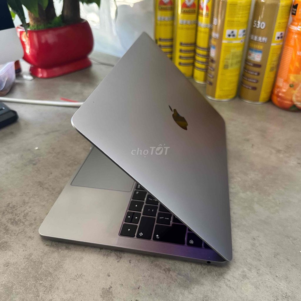 Apple Macbook Pro 2019 Retina Xám. Mua bán Laptop tại Quận Hải Châu Đà Nẵng được đăng bởi DN Team 46 Nguyễn Trác hình 1
