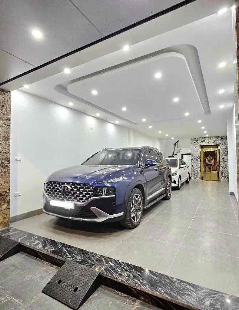 Ô tô đỗ trong nhà Kim Ngưu. Ngõ nông rộng thông, Thang máy 48m*6T