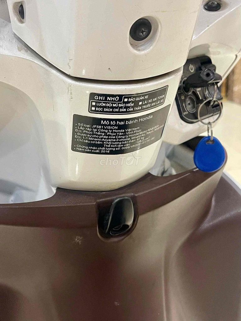 XE MÁY 68 - Honda Vision Cao Cấp 2016 Trắng. Mua bán Xe máy tại Quận Hai Bà Trưng Hà Nội được đăng bởi Đức Anh hình 3