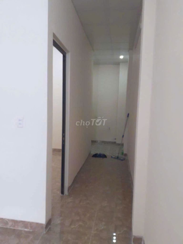 Chính chủ cho thuê nhà mặt 621 Núi Thành, Đà Nẵng. Mặt tiền KD sầm uất. Cho thuê văn phòng, mặt bằng kinh doanh tại Quận Hải Châu Đà Nẵng được đăng bởi Bảo 5/1 Gia hình 3