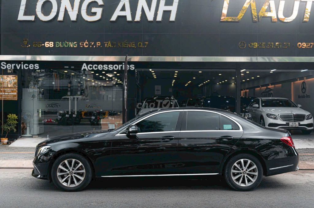 Ford Ranger Wildtrak 2.0L 4x4 AT 2021 - 36000 km. Mua bán Ô tô tại Quận 4 Tp Hồ Chí Minh được đăng bởi Trần Hoàng Long hình 4