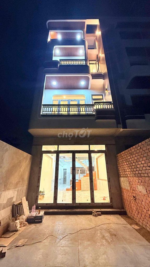 Nhà 3 lầu mới hoàn thiện gần siêu thị big c dĩ an cần bán Đường Quốc lộ 1K, Phường Đông Hòa, Thành phố Dĩ An, Bình Dương Thành phố Dĩ An Bình Dương