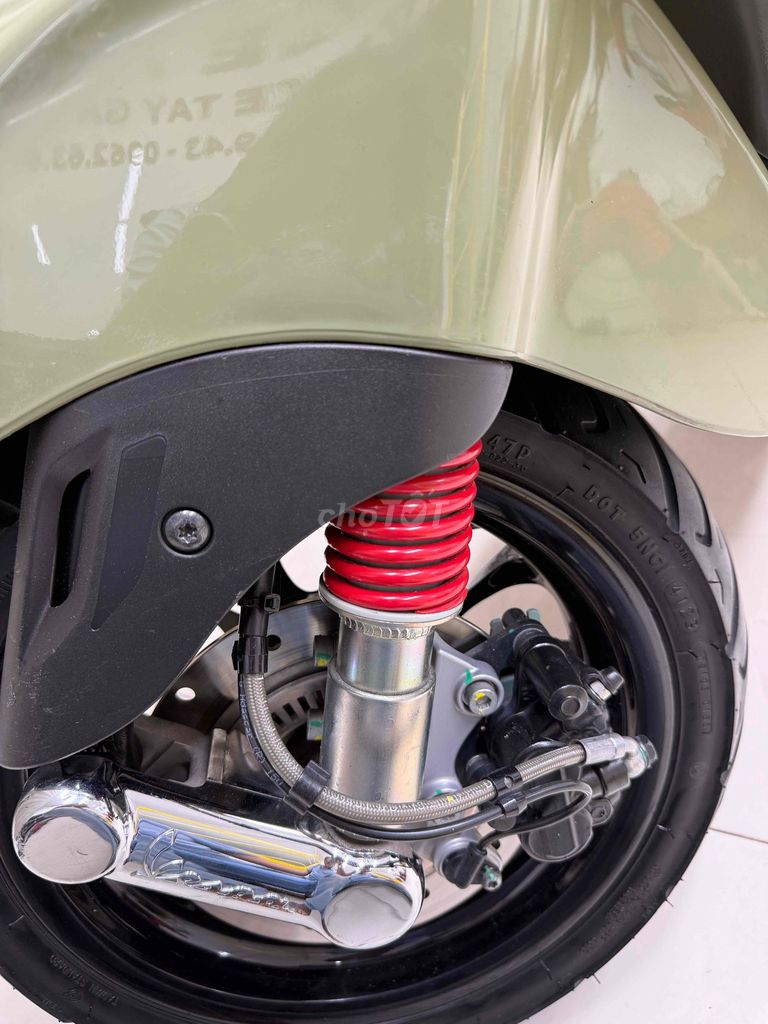 Vespa 125 siêu lướt vài ngàn km đẹp như bức tranh. Mua bán Xe máy tại Quận Thanh Khê Đà Nẵng được đăng bởi THẾ MẪN CHUYÊN XE LƯỚT CÓ BÁN TRẢ GÓP  hình 7