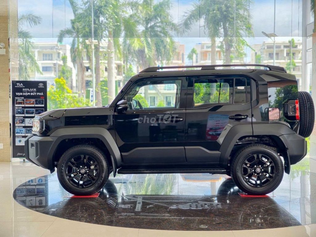 Toyota Land Cruiser FJ 2026 2.7L AT 4WD Đen