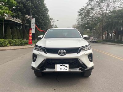 Toyota Fortuner Legender 2.4 Máy Dầu 2023 Siêu Mới