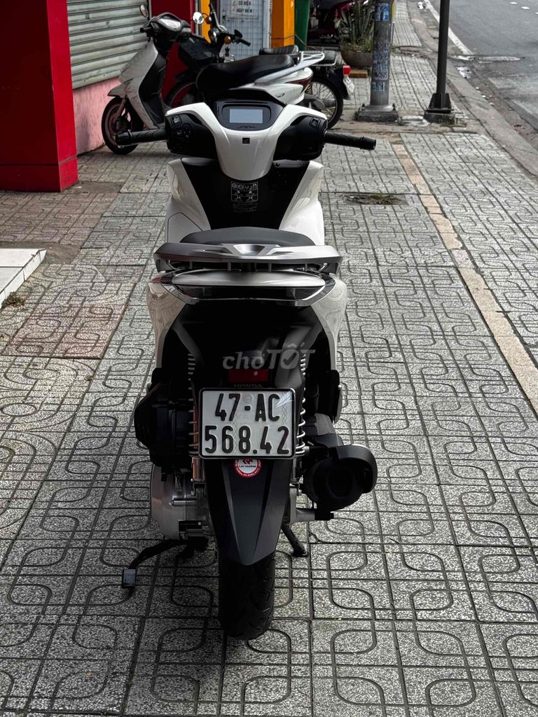 Honda SH 160i ABS 2026 Бело-черный 1k
