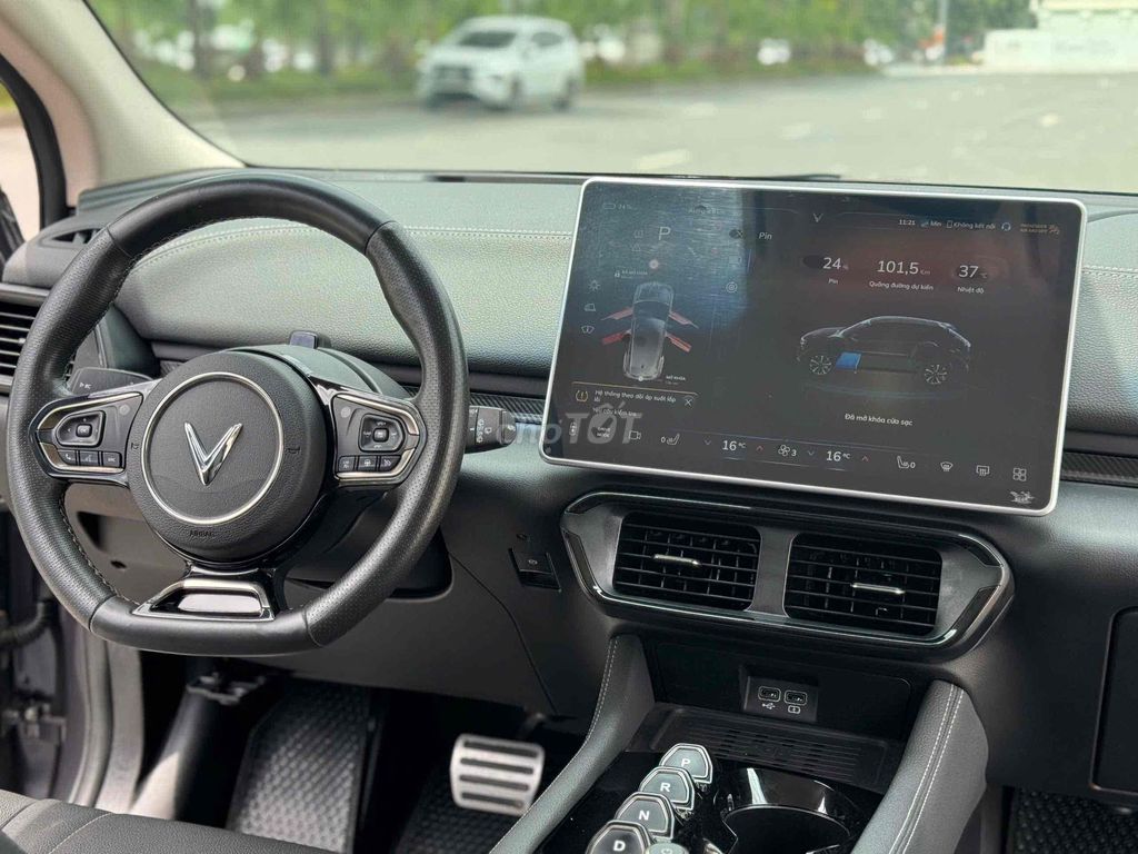 VF8 Eco 2022 GF Mua Pin SDI đi cực ít 16.000km. Mua bán Ô tô tại Quận Thanh Xuân Hà Nội được đăng bởi hoang tran minh hình 5