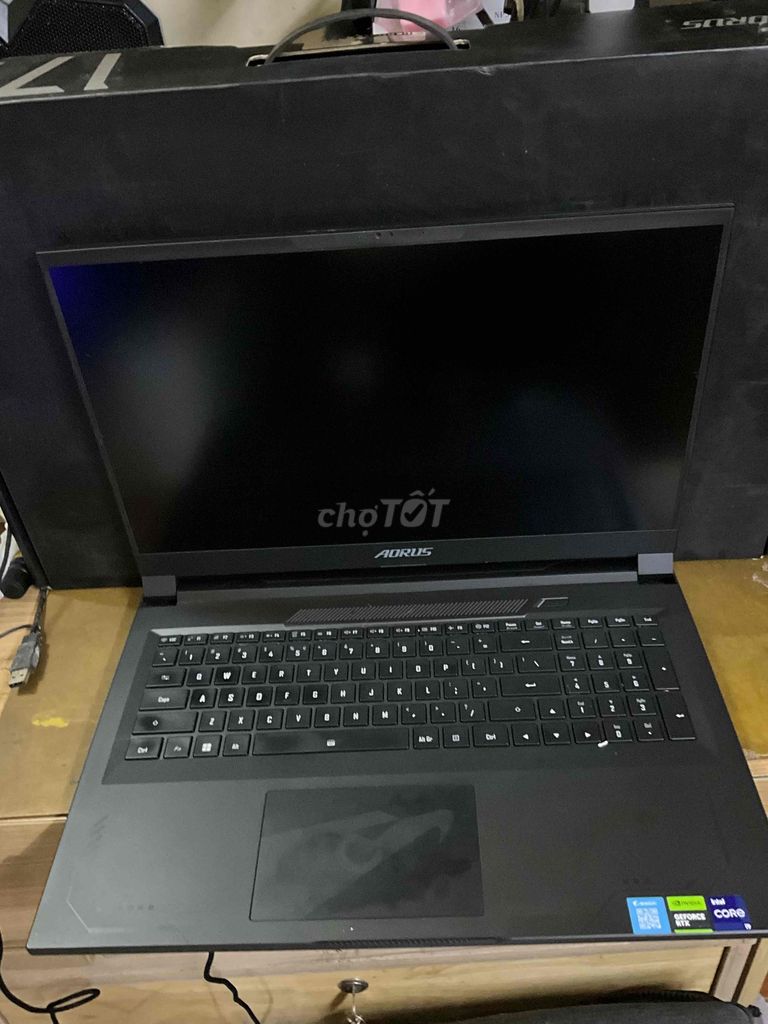 Aorus 17X i9-13950HX RTX 4090 2Tb SSD. Mua bán Laptop tại Quận 10 Tp Hồ Chí Minh được đăng bởi David Johnson hình 1