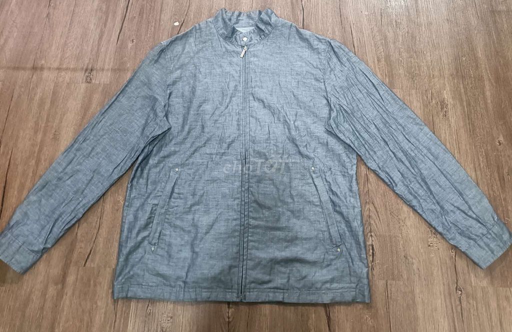 Áo khoác DAKS Nam Xám Vải tổng hợp 105. Mua bán Quần áo tại Thành phố Long Xuyên An Giang được đăng bởi NGÔ ANH KIỆT  hình 1