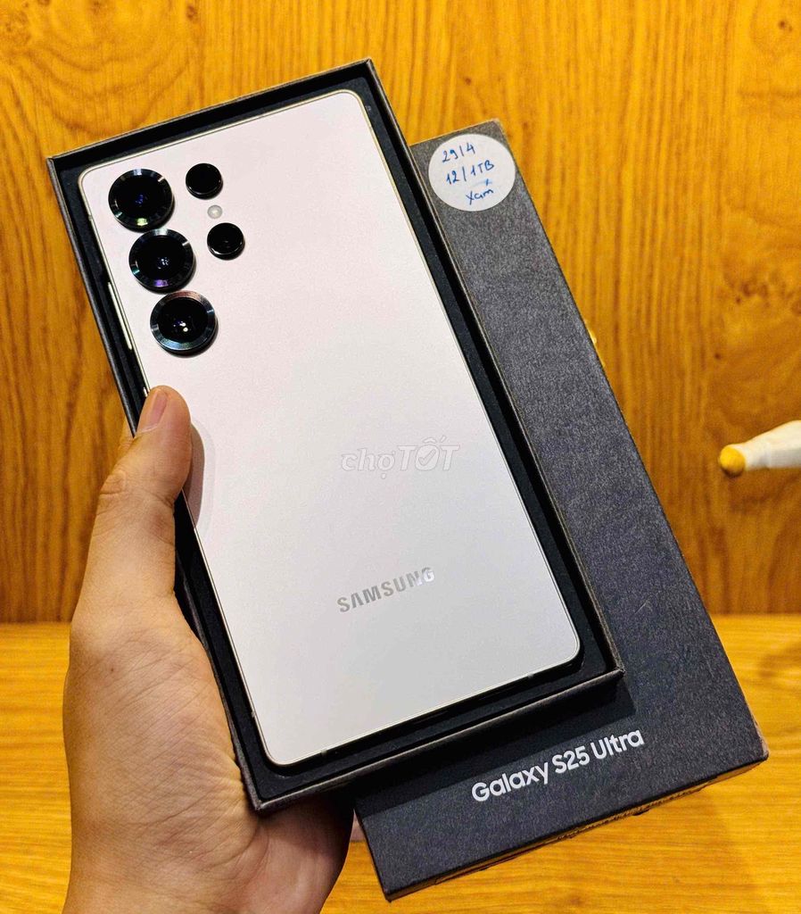 Samsung S25 Ultra 1TB Xám titan Like New. Mua bán Điện thoại tại Quận 10 Tp Hồ Chí Minh được đăng bởi Trần Như Ngọc hình 1