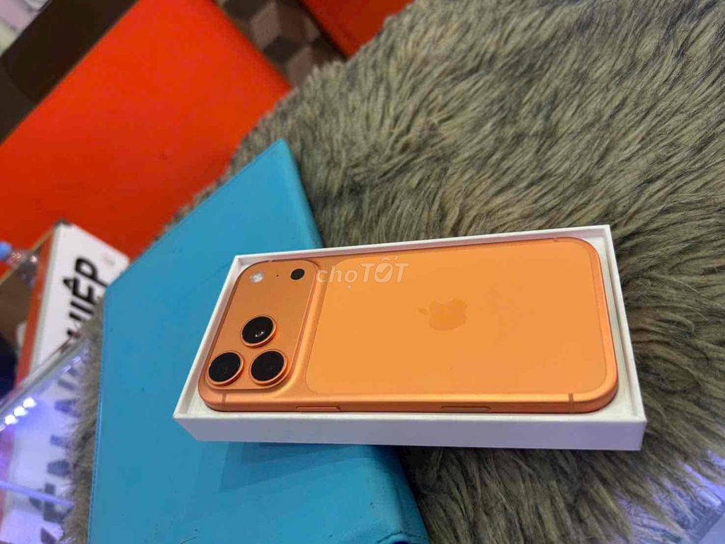 iphone 17pro 1tb cam qtế mỹ pin100 còn bht5/2027. Mua bán Điện thoại tại Quận 3 Tp Hồ Chí Minh được đăng bởi Nam Á Mobile hình 1