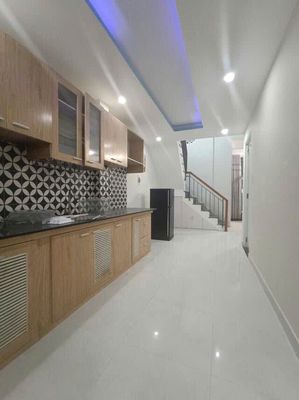 Bán nhà tầng mê lửng đường kiệt Nguyễn Hoàng. Vĩnh Trung. thanh khê.. Mua bán nhà ở tại Quận Thanh Khê Đà Nẵng được đăng bởi Bích Tuyền