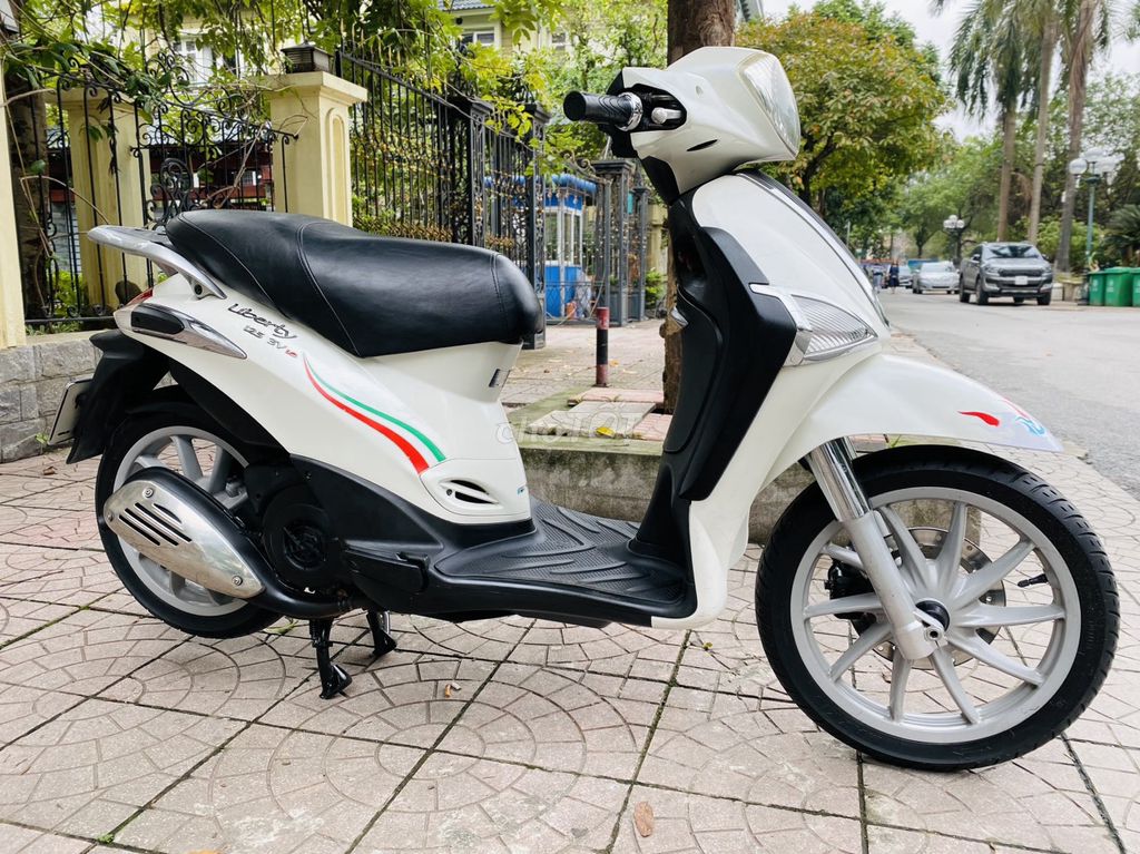 Piaggio Liberty 125 3VIE TRẮNG  Máy Zin Chất. Mua bán Xe máy tại Quận Nam Từ Liêm Hà Nội được đăng bởi THANH BÌNH hình 3
