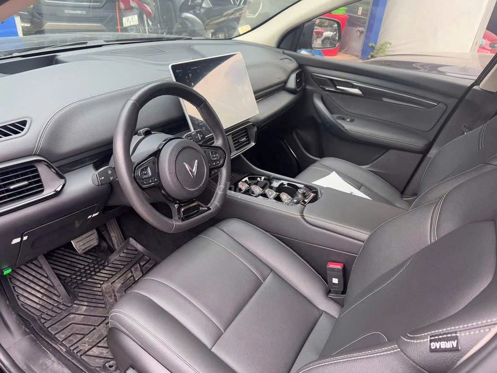 VF8 2023 GF Eco  - Màu Trắng - Sẵn xe - Hồ sơ. Mua bán Ô tô tại Huyện Gia Lâm Hà Nội được đăng bởi Vinfast Ocean Park Gia Lâm Hà Nội hình 9